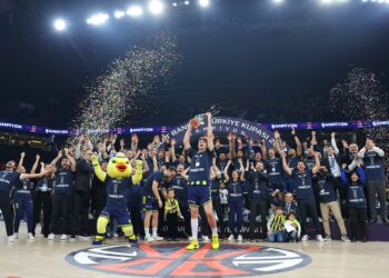 FENERBAHÇE BEKO, ÜST ÜSTE ÜÇÜNCÜ, TOPLAMDA ONUNCU KEZ TÜRKİYE KUPASI ŞAMPİYONU